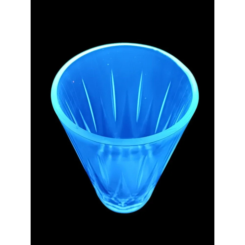N/A glows blue